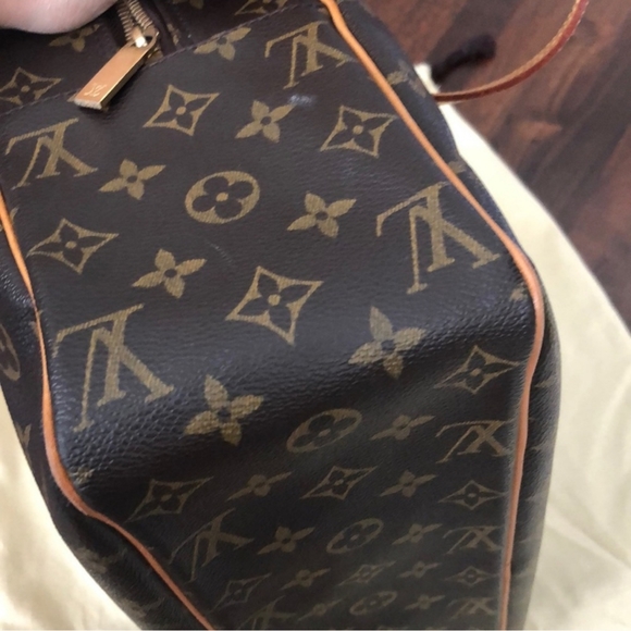 ❤ Louis Vuitton Cite GM Monogram Shoulder Bag❤ - Picture 13 of 14